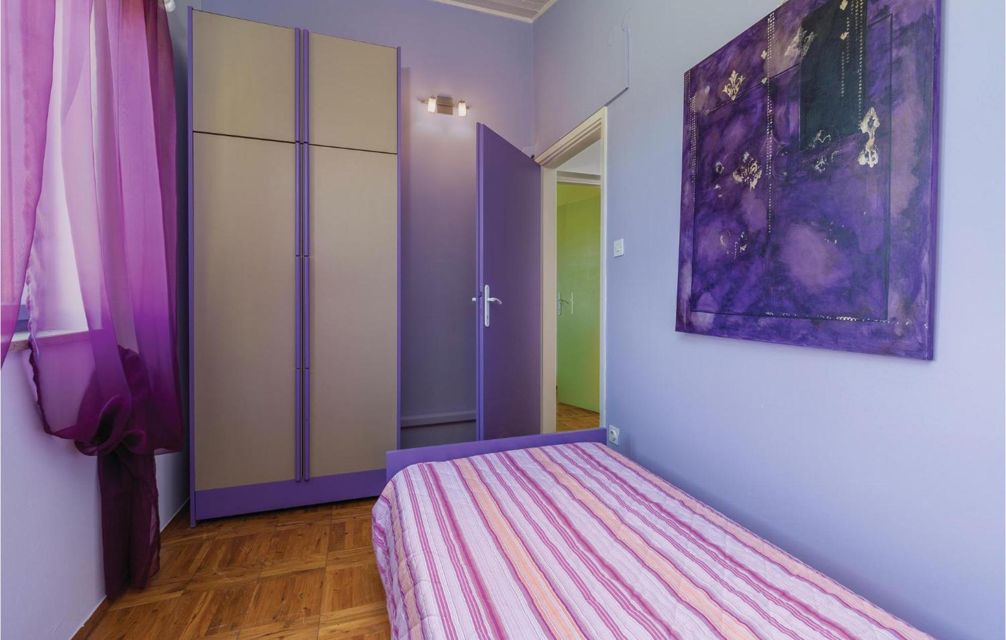 Cozy Apartment In Tar With House Sea View Tar-Vabriga Εξωτερικό φωτογραφία