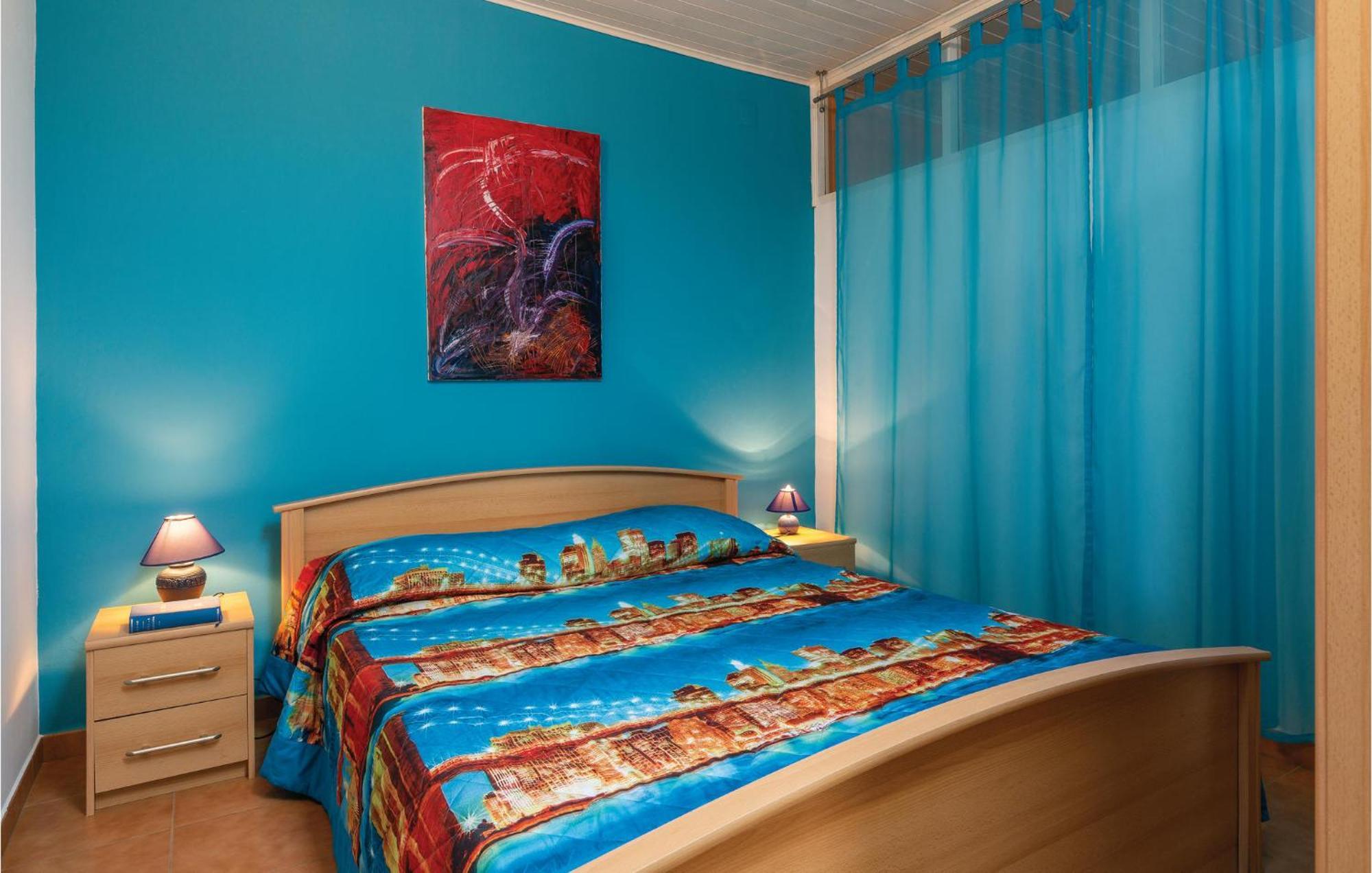 Cozy Apartment In Tar With House Sea View Tar-Vabriga Εξωτερικό φωτογραφία